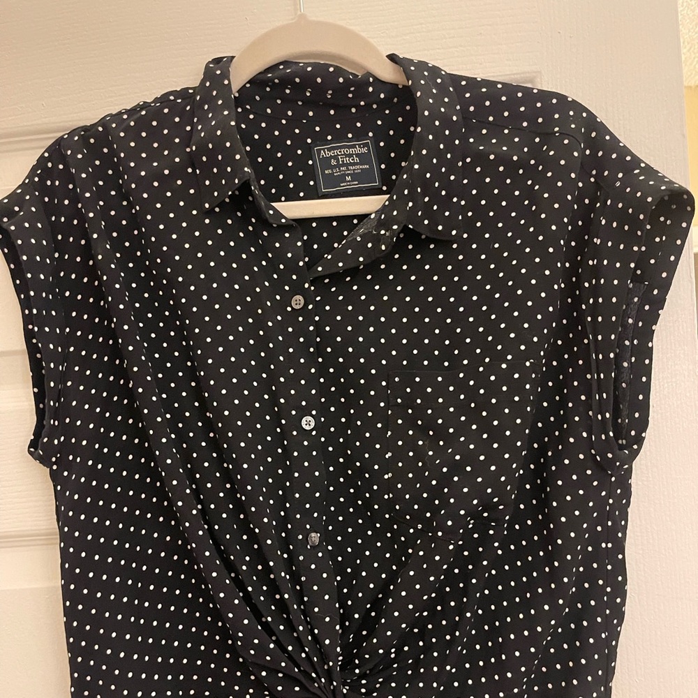 Abercrombie Polka-dot button up